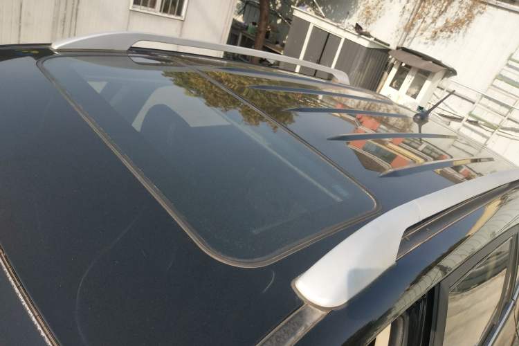 Used BYD Song 2016 GaiShi Edition 1.5TID Automatic Elite Model Roof