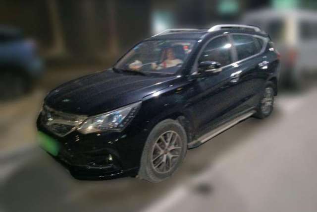 BYD Song 2016 GaiShi Edition 1.5TI Manual Elite Model с пробегом