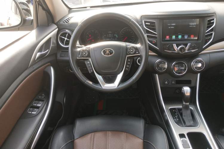 Used BYD Song 2016 GaiShi Edition 1.5TID Automatic Elite Model Steering Wheel
