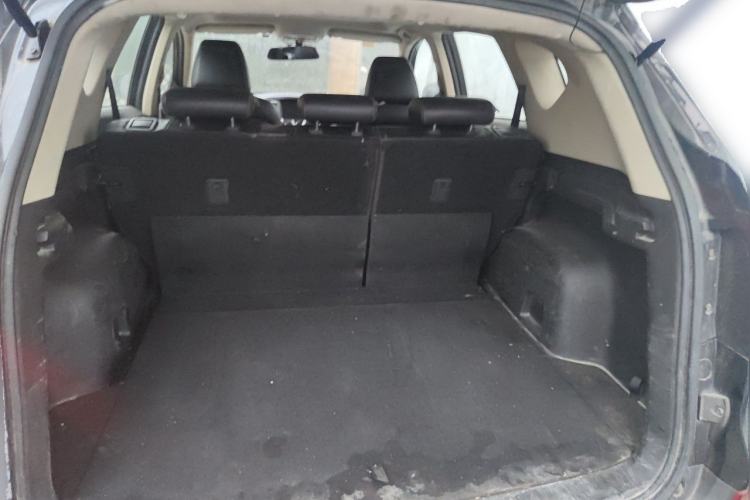 Used BYD Song 2016 GaiShi Edition 1.5TI Manual Elite Model Trunk