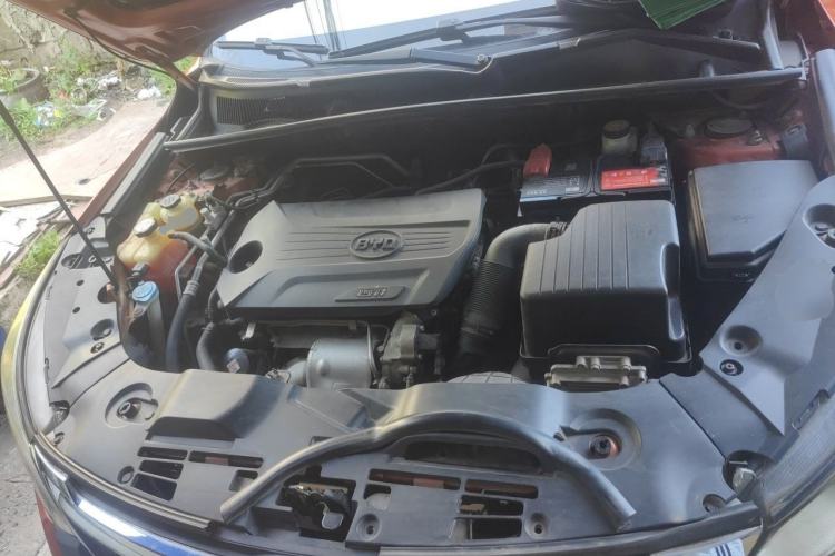 Used BYD Song 2016 1.5TI Manual Luxury Model Engine Bay