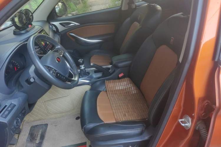 Used BYD Song 2016 1.5TI Manual Luxury Model Left Front Seat