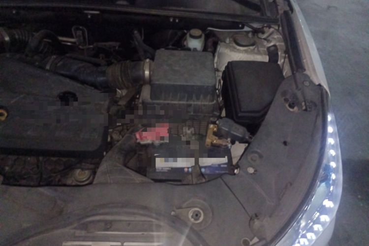 Used BYD Song 2016 2.0TID Automatic Flagship Edition Engine Bay Left