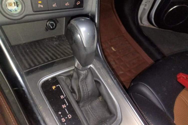 Used BYD Song 2016 2.0TID Automatic Flagship Edition Gear Lever