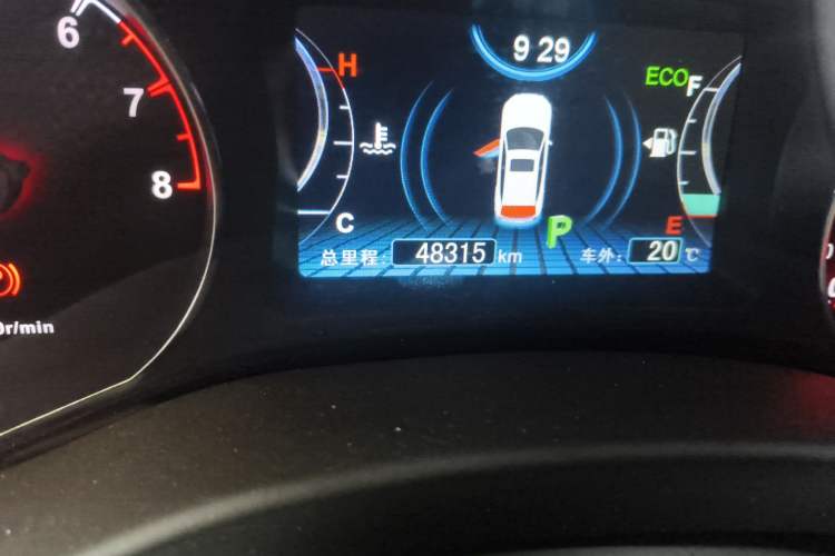 Used BYD Song 2016 2.0TID Automatic Prestige Edition Odometer Close Up