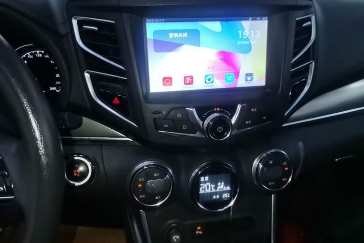 Used BYD Song 2016 GaiShi Edition 1.5TID Automatic Elite Model Audio And AC Panel