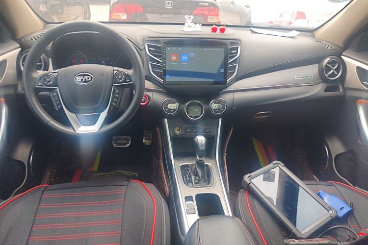 Used BYD Song 2016 2.0TID Automatic Flagship Edition Center Console