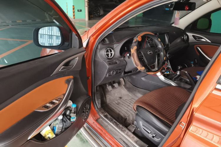Used BYD Song 2016 1.5TI Manual Luxury Model Driver Seat