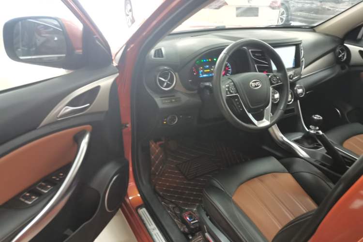 Used BYD Song 2016 1.5TI Manual Luxury Model Driver Seat