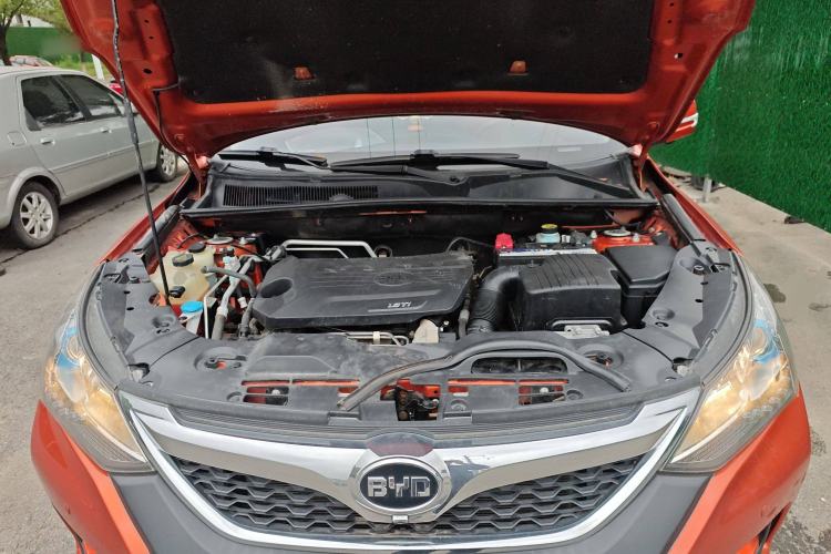 Used BYD Song 2016 1.5TI Manual Luxury Model Engine Bay