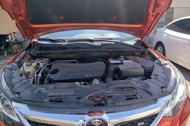 Used BYD Song 2016 GaiShi Edition 1.5TI Manual Elite Model Engine Bay