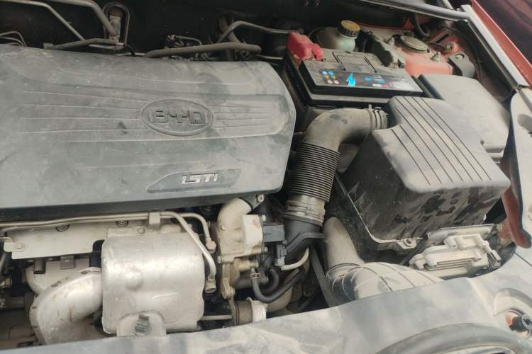 Used BYD Song 2016 1.5TI Manual Luxury Model Engine Bay Left