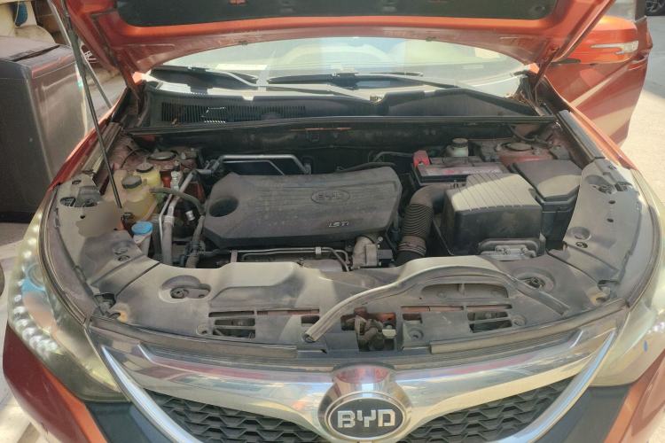 Used BYD Song 2016 1.5TI Manual Luxury Model Engine Bay