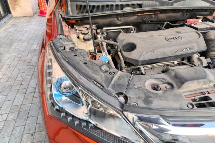 Used BYD Song 2016 1.5TI Manual Luxury Model Engine Bay Right