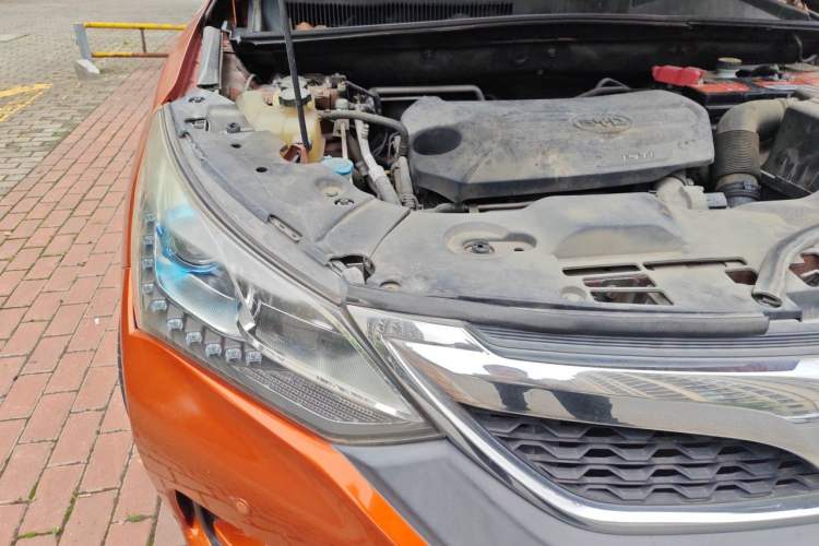 Used BYD Song 2016 1.5TI Manual Luxury Model Engine Bay Right