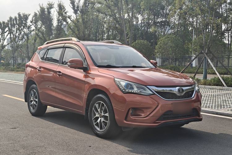 Used BYD Song 2016 GaiShi Edition 1.5TID Automatic Elite Model Exterior 2