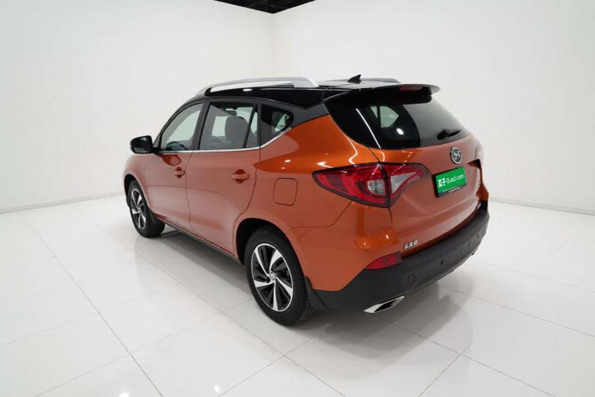 Used BYD Song 2016 2.0TID Automatic Prestige Edition Exterior 2