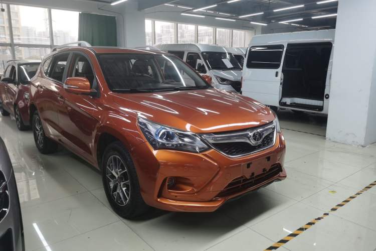 Used BYD Song 2016 GaiShi Edition 1.5TID Automatic Elite Model Exterior 2