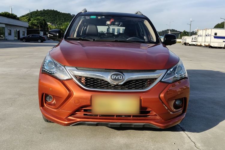 Used BYD Song 2016 2.0TID Automatic Prestige Edition Exterior 3