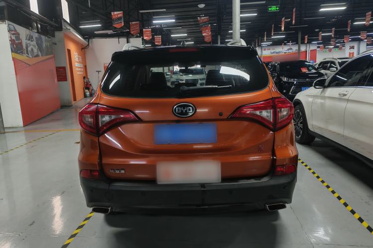 Used BYD Song 2016 2.0TID Automatic Prestige Edition Exterior 3