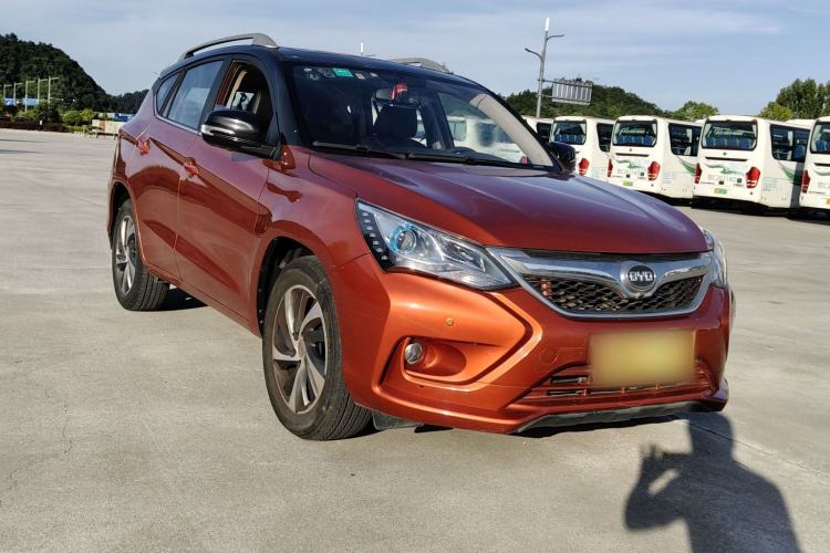 Used BYD Song 2016 2.0TID Automatic Prestige Edition Exterior 4