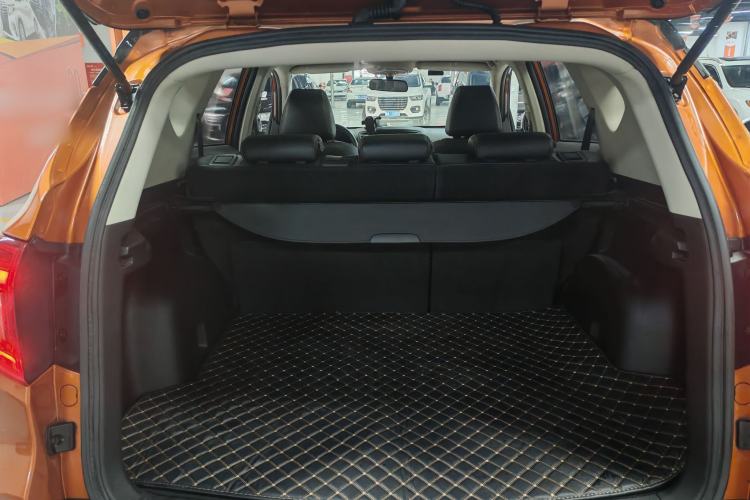Used BYD Song 2016 2.0TID Automatic Prestige Edition Exterior 4