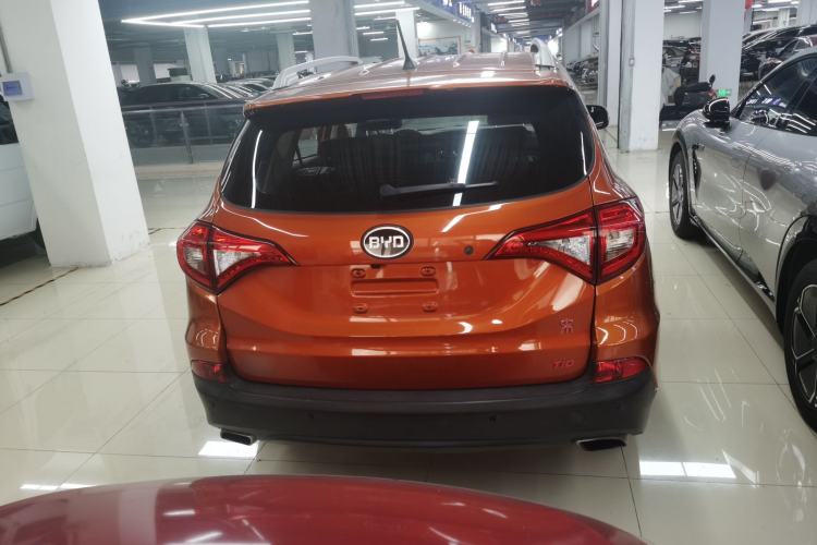 Used BYD Song 2016 GaiShi Edition 1.5TID Automatic Elite Model Exterior 4