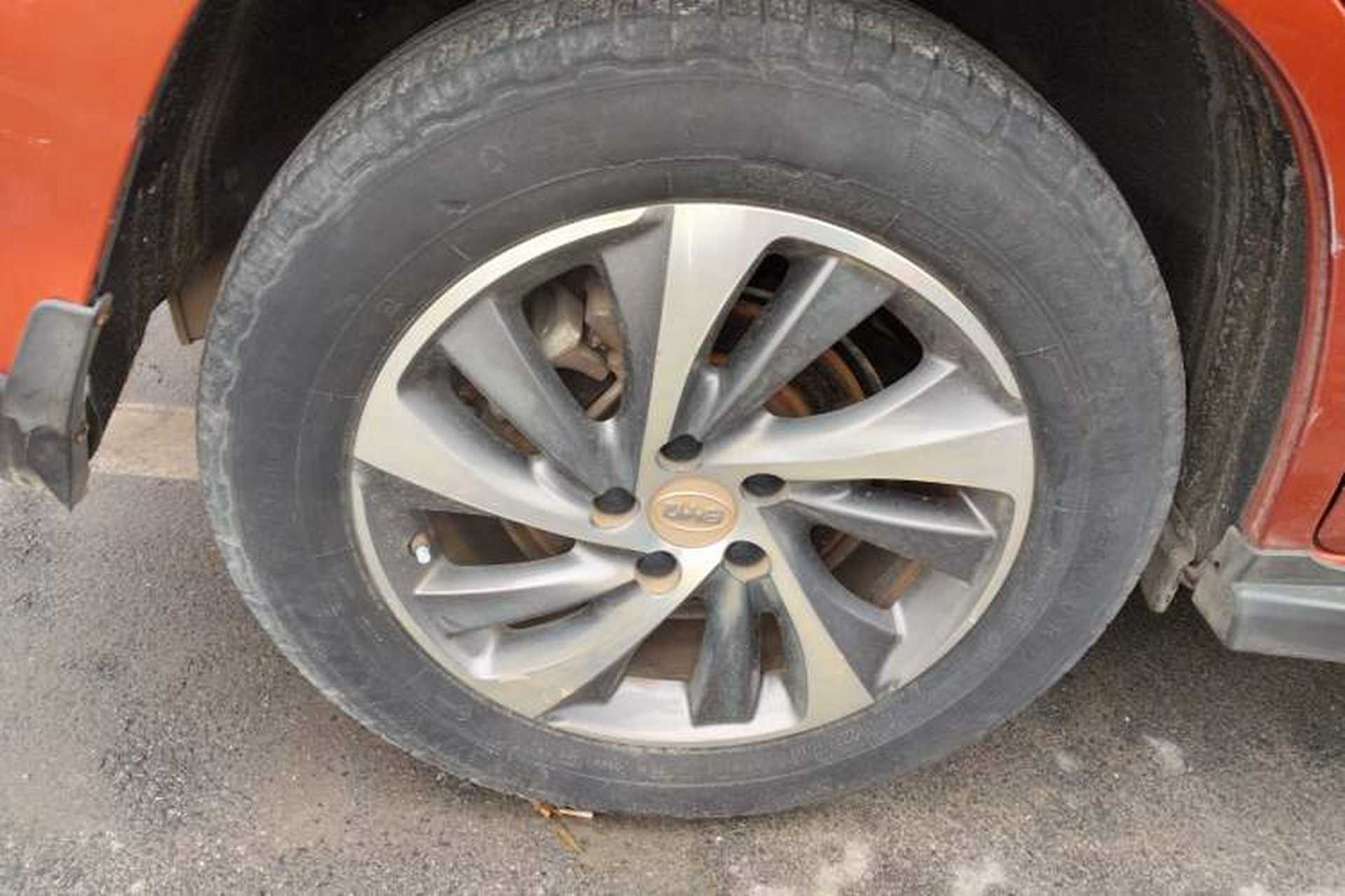 Used BYD Song 2016 2.0TID Automatic Prestige Edition Exterior 5
