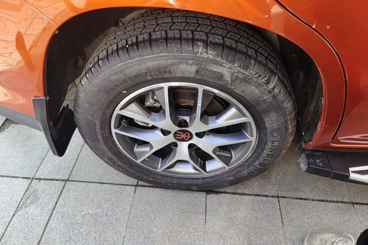 Used BYD Song 2016 GaiShi Edition 1.5TI Manual Elite Model Exterior 5