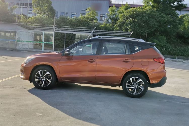 Used BYD Song 2016 2.0TID Automatic Prestige Edition Exterior 6
