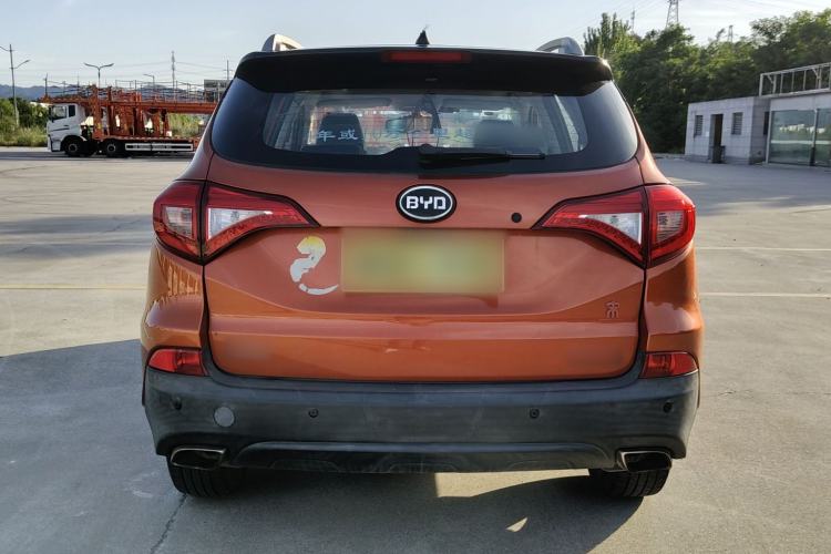 Used BYD Song 2016 2.0TID Automatic Prestige Edition Exterior 8