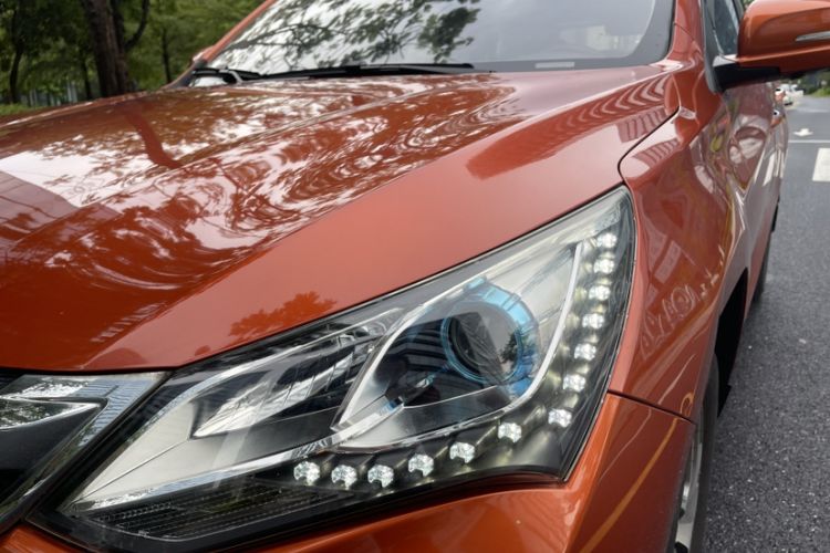 Used BYD Song 2016 GaiShi Edition 1.5TI Manual Elite Model Exterior 9