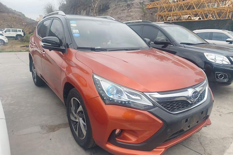 Used BYD Song 2016 2.0TID Automatic Flagship Edition Front Right 45 Deg