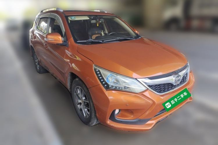 Used BYD Song 2016 1.5TI Manual Luxury Model Front Right 45 Deg