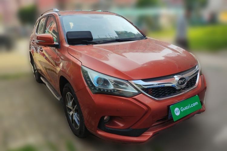 Used BYD Song 2016 1.5TI Manual Luxury Model Front Right 45 Deg