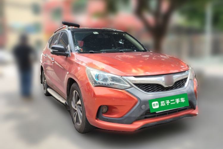 Used BYD Song 2016 2.0TID Automatic Prestige Edition Front Right 45 Deg