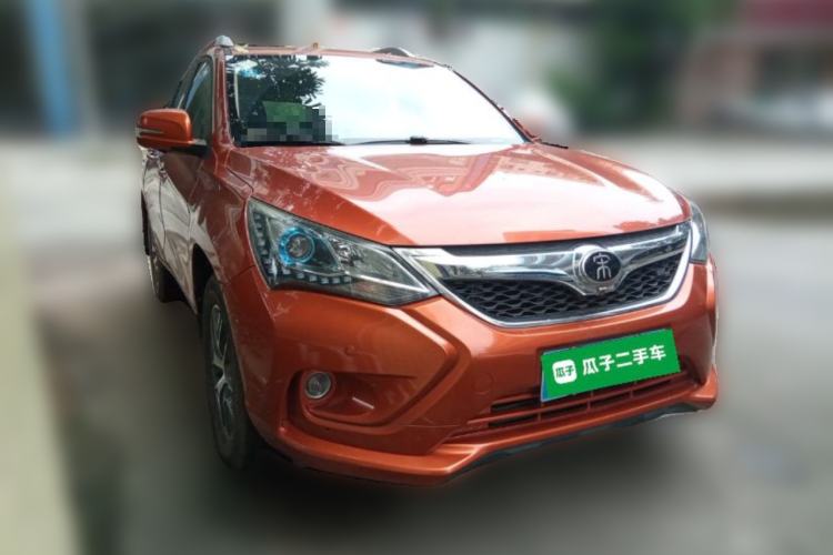 Used BYD Song 2016 GaiShi Edition 1.5TID Automatic Elite Model Front Right 45 Deg