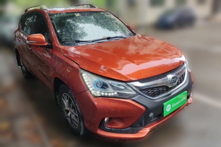 Used BYD Song 2016 1.5TI Manual Luxury Model Front Right 45 Deg