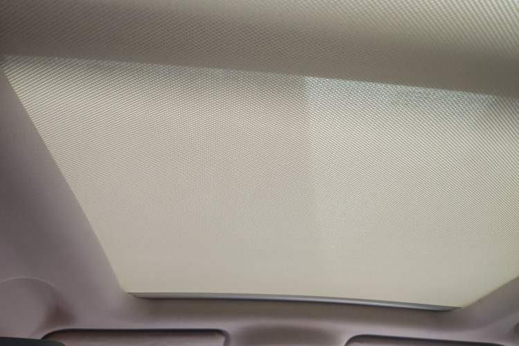 Used BYD Song 2016 Gaishi Edition 1.5TI Manual Haoya Model Headliner