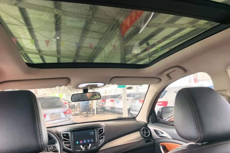 Used BYD Song 2016 2.0TID Automatic Prestige Edition Headliner