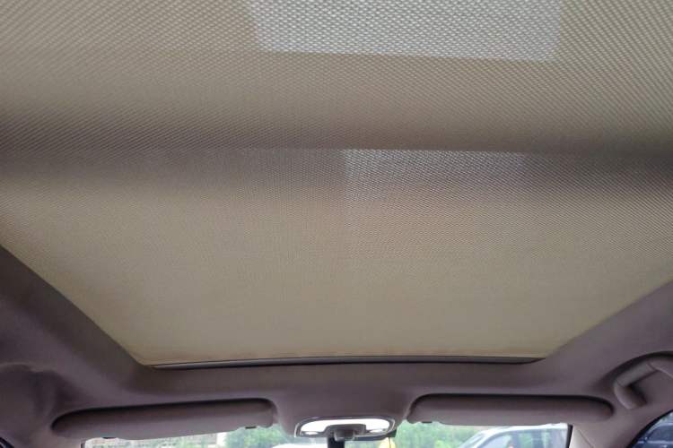 Used BYD Song 2016 1.5TI Manual Luxury Model Headliner