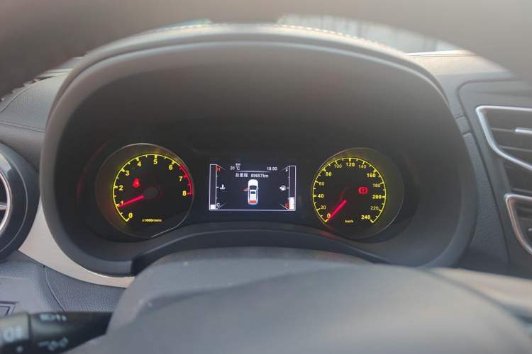 Used BYD Song 2016 1.5TI Manual Luxury Model Instrument Cluster