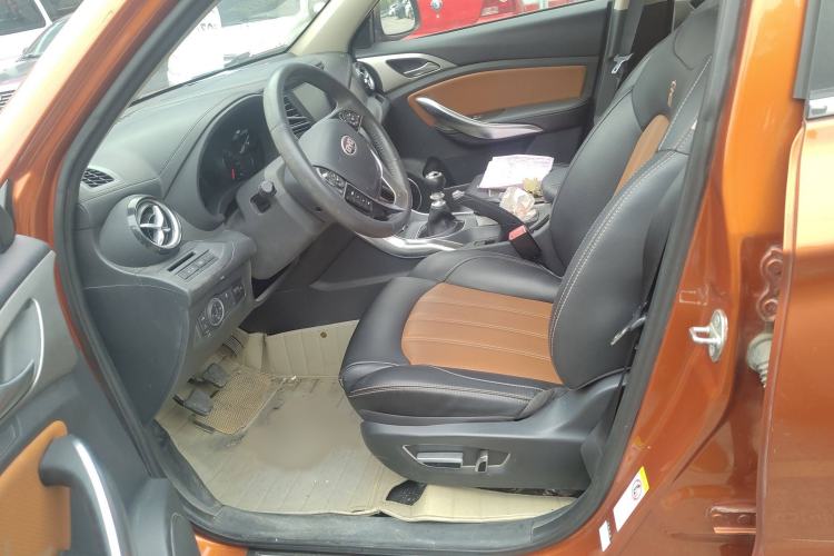 Used BYD Song 2016 1.5TI Manual Luxury Model Interior 2