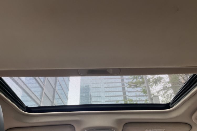 Used BYD Song 2016 GaiShi Edition 1.5TI Manual Elite Model Interior 7