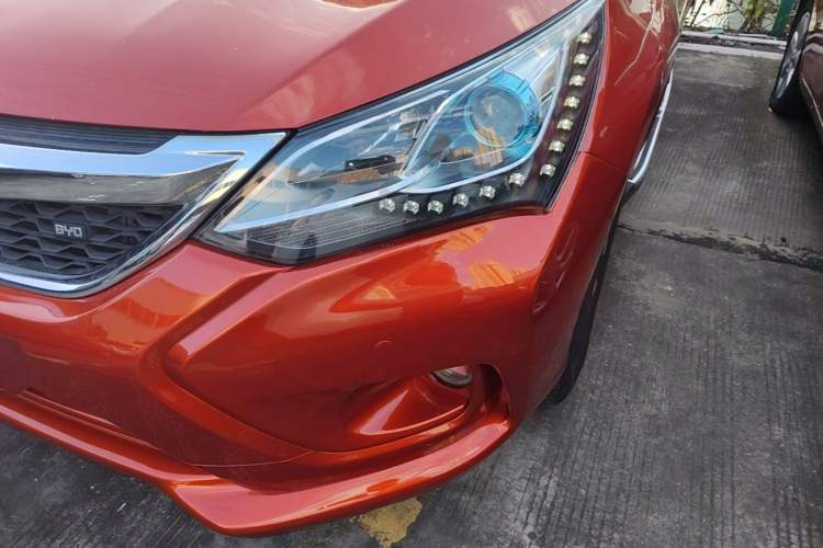 Used BYD Song 2016 GaiShi Edition 1.5TI Manual Elite Model Left Front Headlight