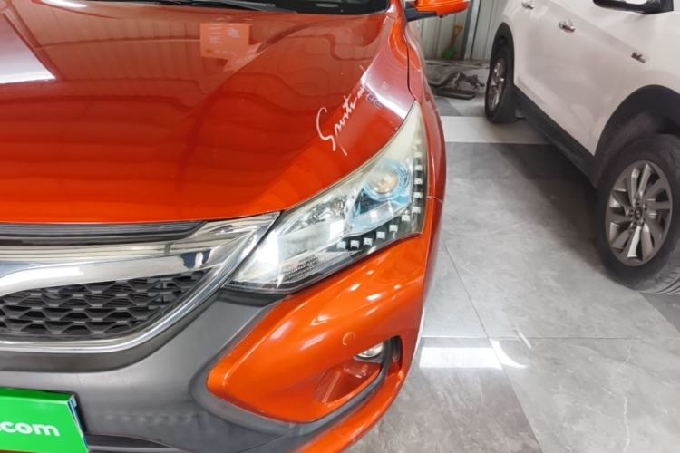 Used BYD Song 2016 1.5TI Manual Luxury Model Left Front Headlight