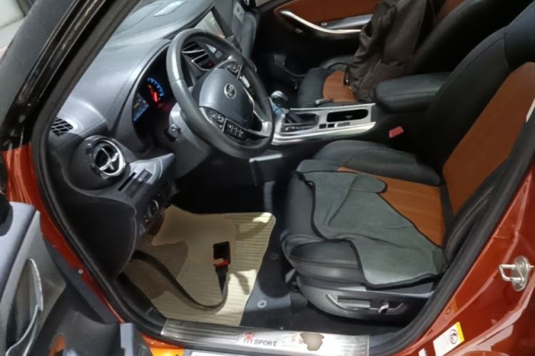 Used BYD Song 2016 2.0TID Automatic Prestige Edition Left Front Seat