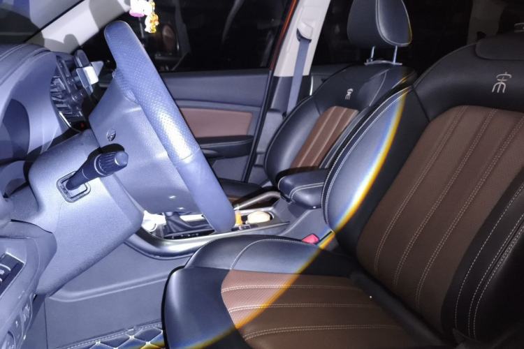 Used BYD Song 2016 GaiShi Edition 1.5TID Automatic Elite Model Left Front Seat