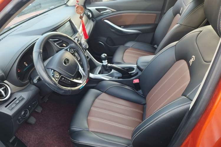 Used BYD Song 2016 GaiShi Edition 1.5TI Manual Elite Model Left Front Seat
