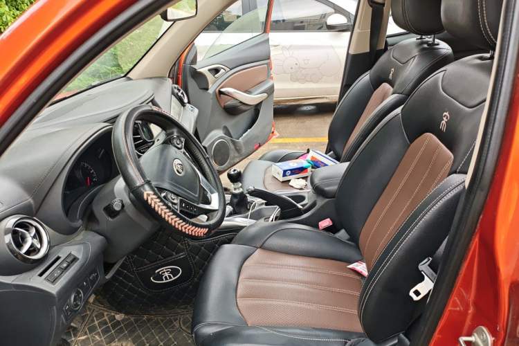 Used BYD Song 2016 GaiShi Edition 1.5TI Manual Elite Model Left Front Seat